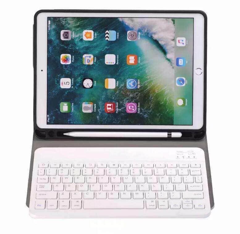 CaseBuddy Casebuddy iPad 9.7 5/6 Leather Look Split Bluetooth Keyboard Case with Pen Slot