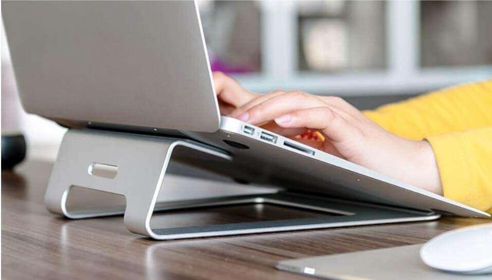 Slim Alu Macbook Pro Desk Stand - CaseBuddy Australia